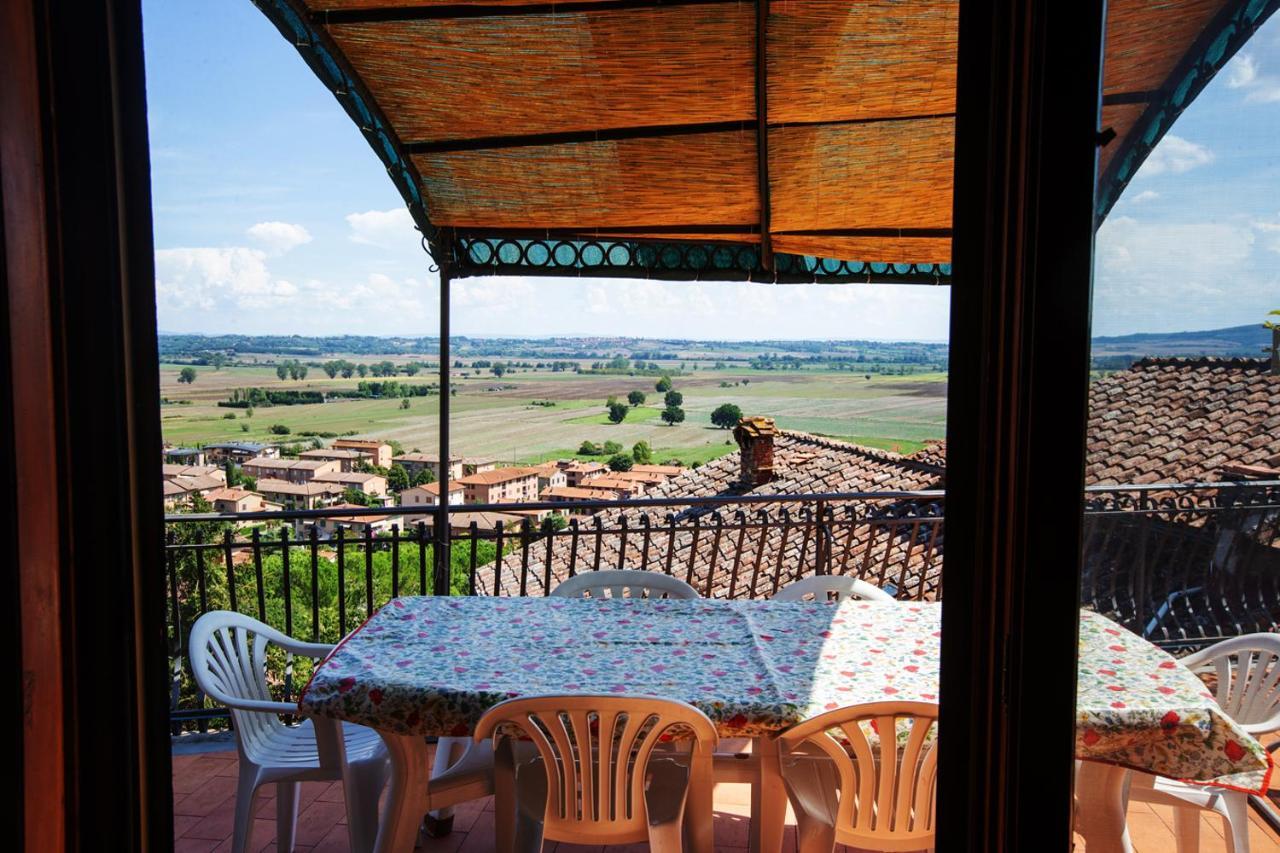 Casa vacanze  Tranquillità e relax in campagna vicino a Siena Rosia Esterno foto